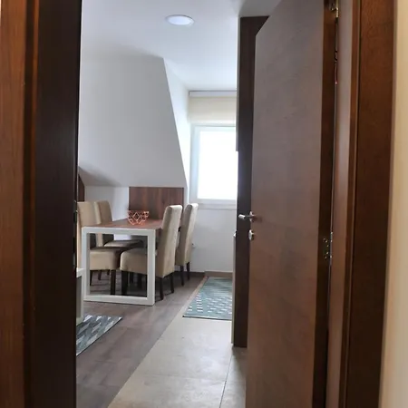 Ramondia, Aparthotel Kopaonik