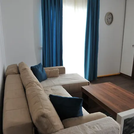 Ramondia, Aparthotel
