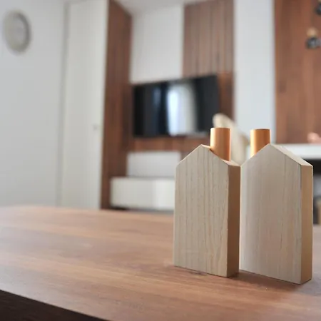 Ramondia, Apartmanhotel 3*