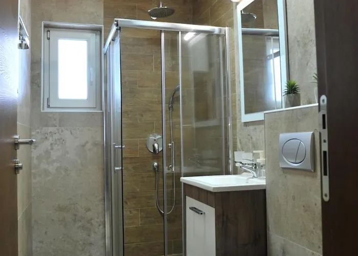 Ramondia, Apart-hotel